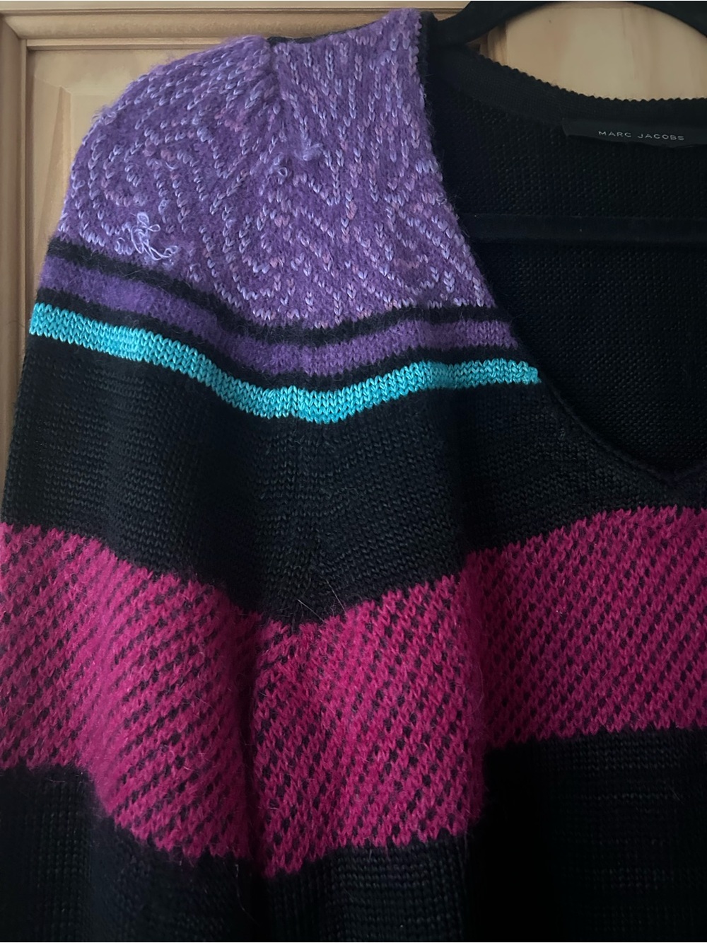 Gorgeous Vintage Marc Jacob’s Sweater. Size Small - Picture 4 of 5
